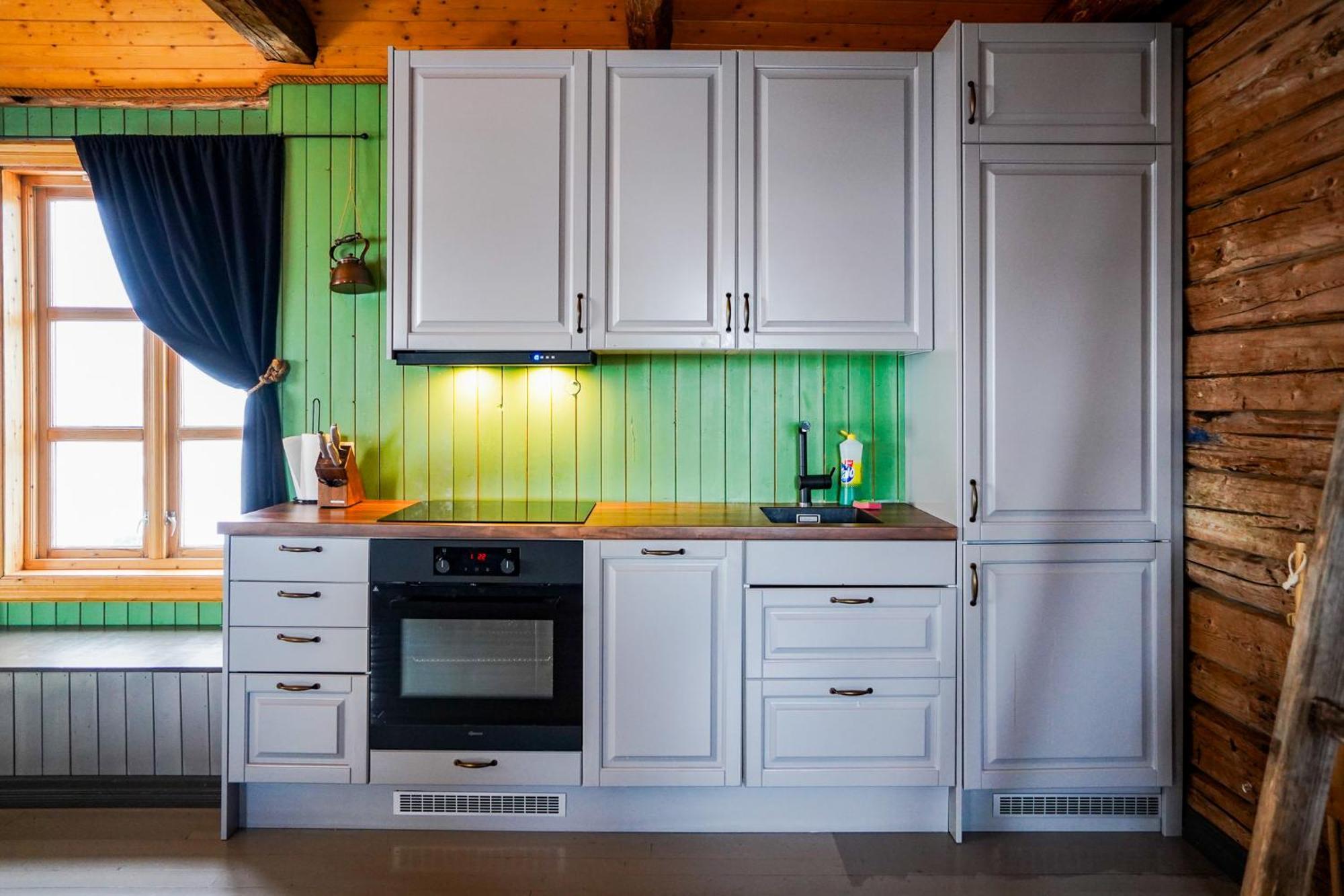 Heimbrygga Restaurant & Accommodation Skrova Экстерьер фото